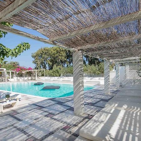 Hotel 28 Камари Экстерьер фото