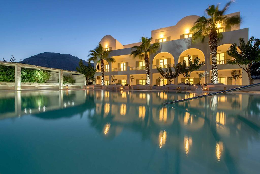 Hotel 28 Камари Экстерьер фото